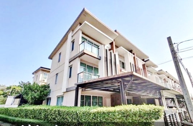 สนามบินดอนเมือง พรีเมี่ยม เช่าทาวน์โฮม 3 ชั้นBTS บางบัว 1 กม 29ตรว.185ตรม. 3นอน 3น้ำ 3จอดรถ 5แอร์ สนามบินดอนเมือง พรีเมี่ยม เช่าทาวน์โฮม 3 ชั้นBTS บางบัว 1 กม 29ตรว.185ตรม. 3นอน 3น้ำ 3จอดรถ 5แอร์