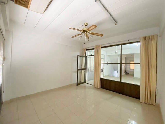 ����Ҥ�þҳԪ��2����4.5��� �����λ����Ź��ҧ�л� MRT�ҧ�л�