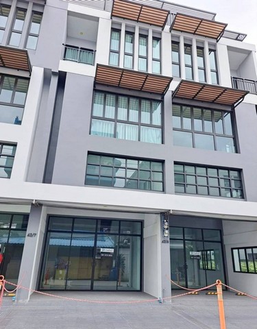 ให้เช่าโฮมออฟฟิศใหม่ 3.5ชั้น มีที่จอดรถ ทำเลลาดพร้าว101แยก42 ให้เช่าโฮมออฟฟิศใหม่ 3.5ชั้น มีที่จอดรถ ทำเลลาดพร้าว101แยก42