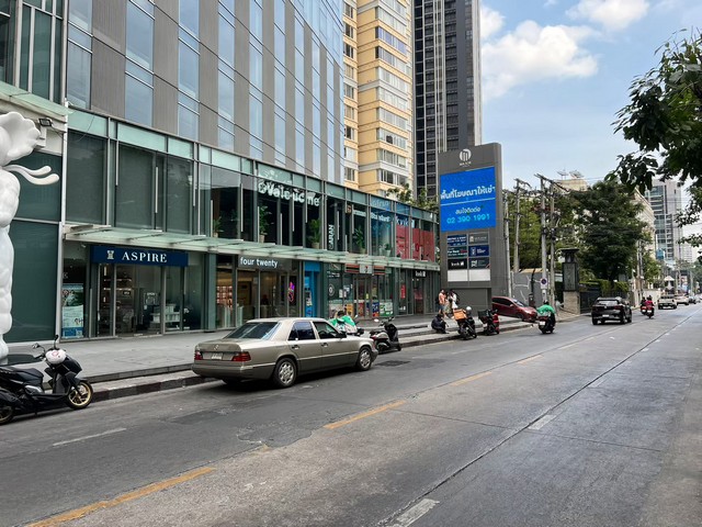 ให้เช่าพื้นที่สำนักงาน 103 ตรม. และ 99 ตรม อาคาร เมเจอร์ ทาวเวอร์ ทองหล่อ ใกล้ BTS ทองหล่อ ให้เช่าพื้นที่สำนักงาน 103 ตรม. และ 99 ตรม อาคาร เมเจอร์ ทาวเวอร์ ทองหล่อ ใกล้ BTS ทองหล่อ