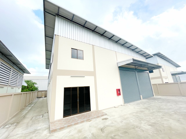 ����� ������2 ⡴ѧ �Ϳ��� 2 ��� 200���. 400���. ��ҧ 3�ç 2��� 5�ʹö �Ѵ�ҧ�Ф�� �ç��Һ�ź�ҹ��� 2 �����ʹ�������ط��Ҥ�