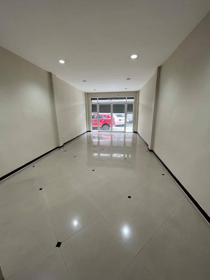 �����ҵ֡��3.5��鹫�¾�����3 �ҧ������ ������Թ�� 21 ����з��Ϳ������;ѡ�����