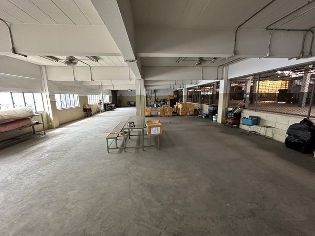 �����Ҿ�鹷�����ç�ҹ��� 6 ��� 3 �ҹ ���� 7,700 ���. ����ҫ�� 49 ����ö�� ⡴ѧ �����ç�ҹ�� ����繷��źҧ�� , �෤�ҧ��  