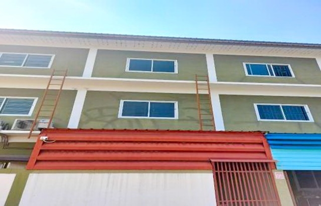 �Ԥ����й�êź��� 22���.��Ҵ�ѵ�ҡ� �Ҥ�þҳԪ����Ŵ� 3 ��� �͹������ 200���. 3�͹ 3��� �ʹö��ҹ��ѧ 1����