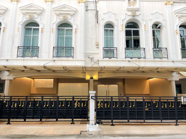 ����C5886 �����ҷ�ǹ���� 3.5 ��鹢�Ҵ�˭� 2��ѧ�Դ�ѹ ��ҹ��ҧ��ا�ù�����¹�� ������3 ����з��Ϳ���