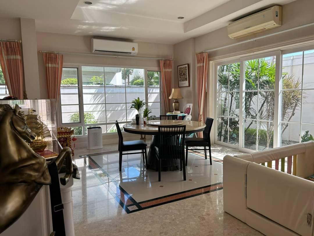 C4045 ขายบ้านเดี่ยว 2 ชั้น หมู่บ้านลดาวัลย์ สาทร-ราชพฤกษ์ บางแวก47 หลังมุม ใกล้รถไฟฟ้าBTSบางหว้า C4045 ขายบ้านเดี่ยว 2 ชั้น หมู่บ้านลดาวัลย์ สาทร-ราชพฤกษ์ บางแวก47 หลังมุม ใกล้รถไฟฟ้าBTSบางหว้า