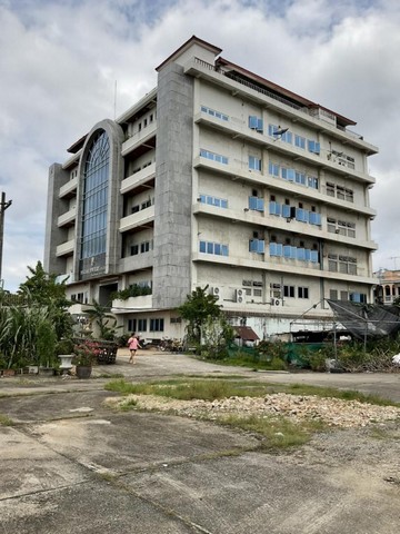 C2135 ����ç�ҹ��������� 2 ��� ��� �֡ 7 ��� ��ҹ������˧ ���ǧ��ǹ�ͺ�͡��觵��ѹ�͡