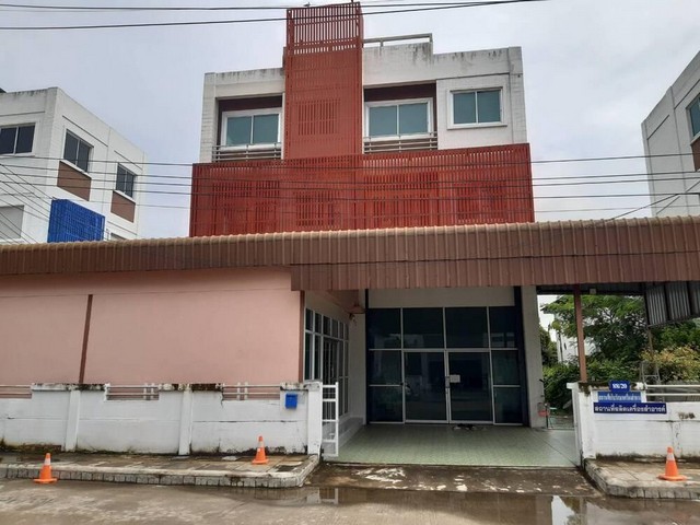 C3468 ขายโรงงานผลิตเครื่องสำอางขนาดเล็ก มีเครื่องจักรบางส่วน ใกล้ถนนกาญจนาตะวันตก9 ลาดหลุมแก้ว ปทุมธานี C3468 ขายโรงงานผลิตเครื่องสำอางขนาดเล็ก มีเครื่องจักรบางส่วน ใกล้ถนนกาญจนาตะวันตก9 ลาดหลุมแก้ว ปทุมธานี