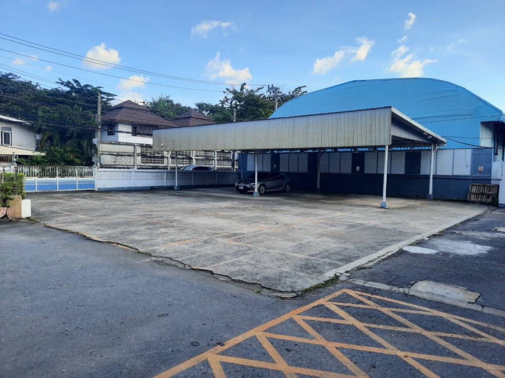 �������Ҥ���ӹѡ�ҹ ��鹷������·����� 2400 ���ҧ����  ��ҹ����Թ��� - �Ѫþ� ��ö俿������ժ���