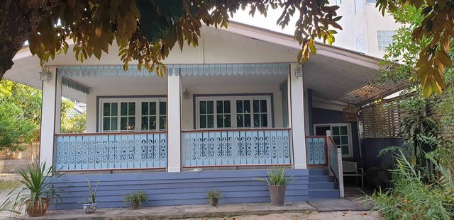 ขายบ้าน 2 หลังใกล้สนามบิน เชียงใหม่ ตำบลป่าแดด อำเภอเมือง เชียงใหม่ ขายบ้าน 2 หลังใกล้สนามบิน เชียงใหม่ ตำบลป่าแดด อำเภอเมือง เชียงใหม่