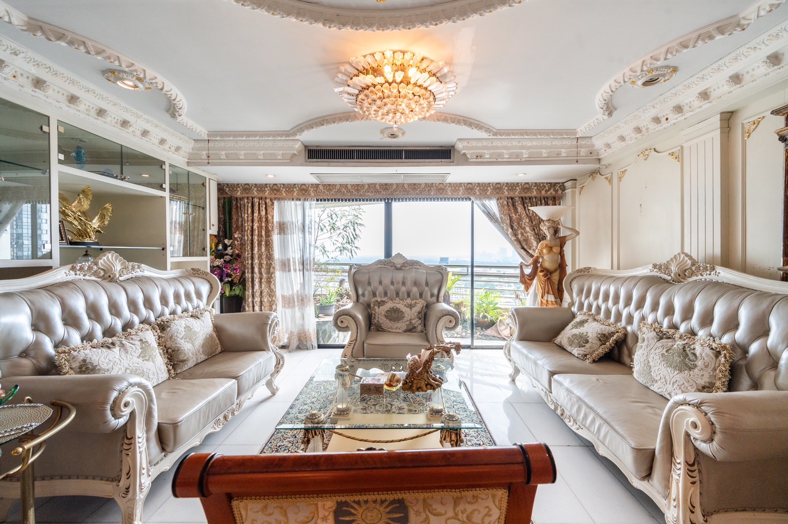 ��¤͹��آ���Է ���͡�ҹ� �������� �آ���Է 24 �͹� 4 ��ͧ�͹