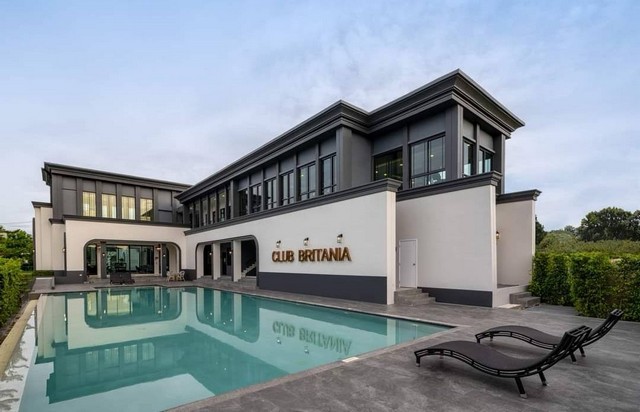 ให้เช่าบ้าน หลังมุม โครงการ บริทาเนีย บางนา-สุวรรณภูมิ กม.26 บ้านสวยเสมือนบ้านใหม่ (บ้านไม่ถึง 3 ปี) ตกแต่งสวยพร้อมอยู่ ให้เช่าบ้าน หลังมุม โครงการ บริทาเนีย บางนา-สุวรรณภูมิ กม.26 บ้านสวยเสมือนบ้านใหม่ (บ้านไม่ถึง 3 ปี) ตกแต่งสวยพร้อมอยู่