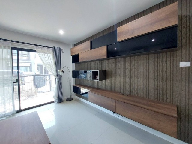 ��� ��ҹ����� ��Ф����շ ����Ҫ� �ҤҢ�� 6.65 ��ҹ�ҷ ��Ҵ 50 ��.�. Ẻ 3 ��ͧ�͹ 3 ��ͧ���