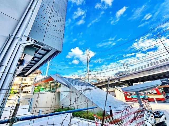 MRT�����ҡ 4 ��� �Ҵ�����101 ��������  �������Ҥ�þҳԪ�� �ҧ�л� �.�ѵ��ѳ�Ե 2 ����  59���. 352���. 4�͹ 3���