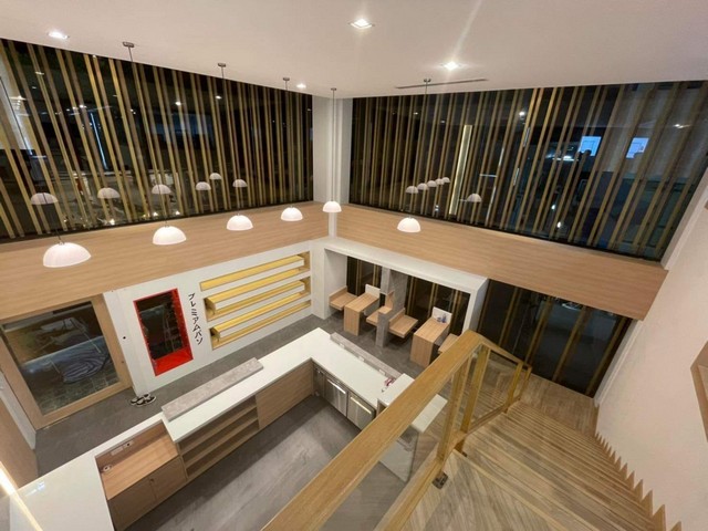 ปล่อยเซ้งร้าน 2 ชั้น 170 ตร.ม ในโครงการ The Racquet Club Sukhumvit 49 เหมาะทำคาเฟ่ หรือร้านอาหาร ทำเลดีใจกลางเมือง ใกล้ BTS ทองหล่อ ปล่อยเซ้งร้าน 2 ชั้น 170 ตร.ม ในโครงการ The Racquet Club Sukhumvit 49 เหมาะทำคาเฟ่ หรือร้านอาหาร ทำเลดีใจกลางเมือง ใกล้ BTS ทองหล่อ