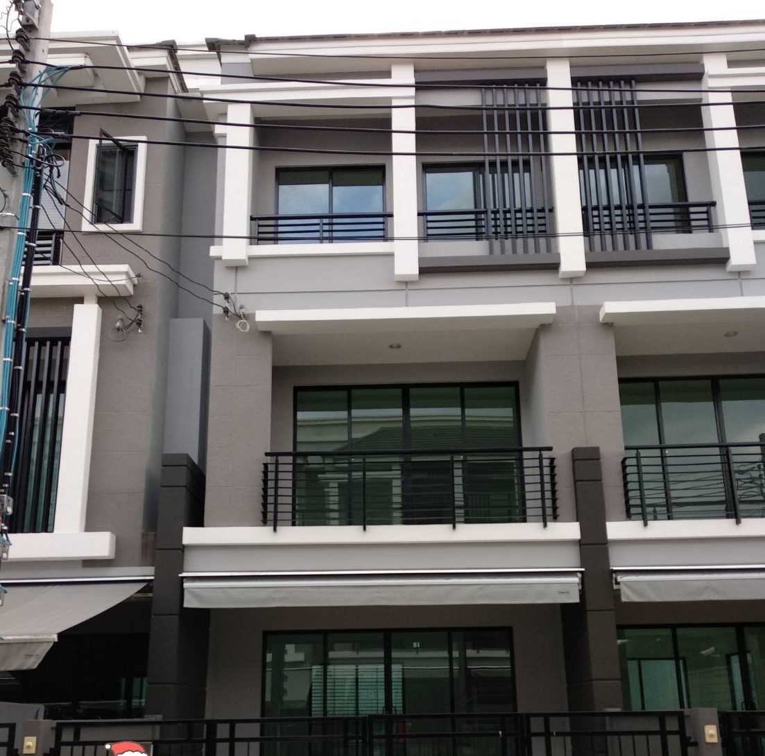 ให้เช่าและขาย ทาวน์โฮม 3 ชั้น บ้านกลางเมือง สาทร-สุขสวัสดิ์ ให้เช่าและขาย ทาวน์โฮม 3 ชั้น บ้านกลางเมือง สาทร-สุขสวัสดิ์