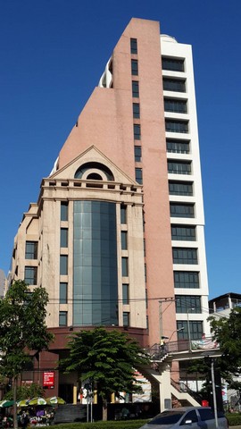 ͿҶ١4  ҧѡ ҹ Ҥúպմ öԹʶҹҹ  O2,512,59O9,  O84,543,4833 www.irentoffice.com