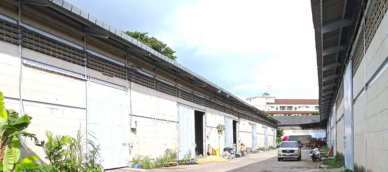 ให้เช่าโกดัง บางนา-ตราด กม. 17 ขนาด 800 ตรม. ใกล้ ม.หัวเฉียว ให้เช่าโกดัง บางนา-ตราด กม. 17 ขนาด 800 ตรม. ใกล้ ม.หัวเฉียว