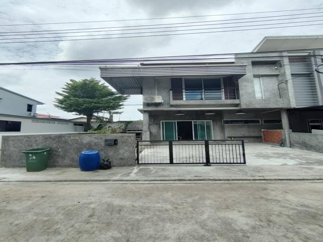 PB4156 ให้เช่าทาวน์เฮาส์ 2 ชั้น โครงการ เนอวานา พาร์ค สุขุมวิท 77 PB4156 ให้เช่าทาวน์เฮาส์ 2 ชั้น โครงการ เนอวานา พาร์ค สุขุมวิท 77