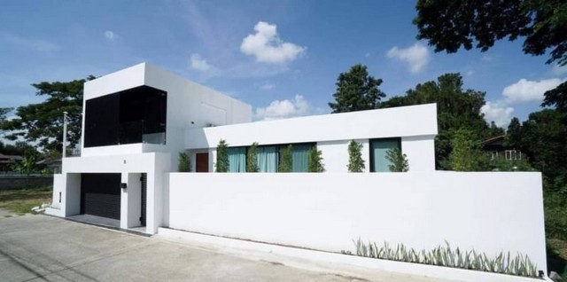 บ้านนอกโครงการ สไตล์โมเดิร์น สารภี บ้านนอกโครงการ สไตล์โมเดิร์น สารภี