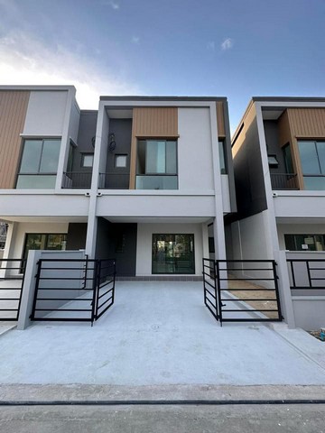 ให้เช่าทาวน์โฮม 2 ชั้น 3 นอน พลีโน่ สุขุมวิท-บางนา 2 ใกล้ Mega บา ให้เช่าทาวน์โฮม 2 ชั้น 3 นอน พลีโน่ สุขุมวิท-บางนา 2 ใกล้ Mega บา