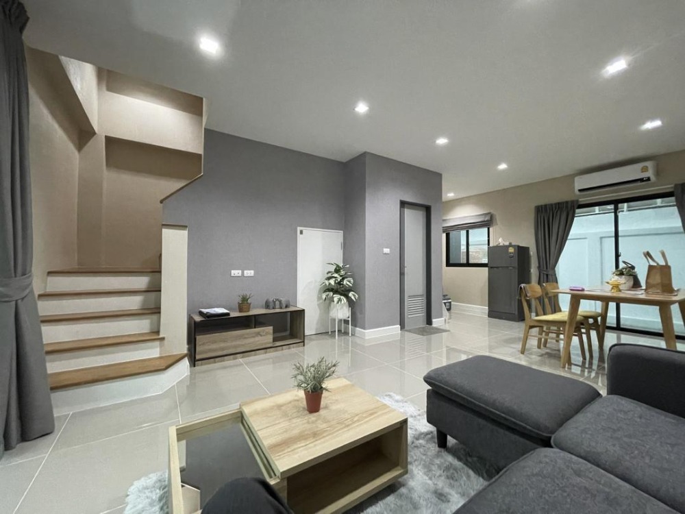 ให้เช่าทาวน์โฮม3ชั้นย่านโชคชัย4ลาดพร้าวพร้อมอยู่ใกล้MRTโชคชัย4 ให้เช่าทาวน์โฮม3ชั้นย่านโชคชัย4ลาดพร้าวพร้อมอยู่ใกล้MRTโชคชัย4