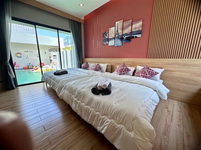 �����Һ�ҹ ����ѹ  Icon Pool Villa Pattaya   �ѷ�� Tel.093678594