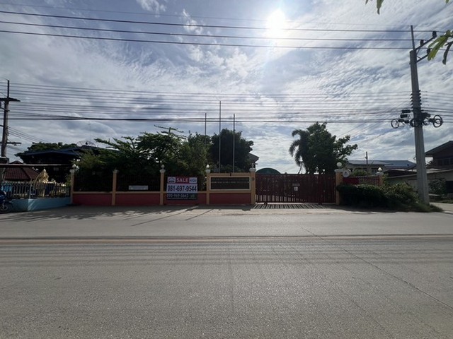 ที่ดิน พร้อมโรงงาน และ ห้องพักคนงาน คลองหก ที่ดิน พร้อมโรงงาน และ ห้องพักคนงาน คลองหก