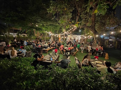 ������ ��ҹ����� Cafe 㨡�ҧ���ͧ�ҡ��� ��طû�ҡ�� 