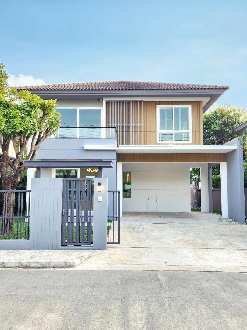 ขายบ้านเดี่ยว 2 ชั้น โครงการ มัณฑนา ศรีนครินทร์-บางนา ( รีโนเวทให ขายบ้านเดี่ยว 2 ชั้น โครงการ มัณฑนา ศรีนครินทร์-บางนา ( รีโนเวทให