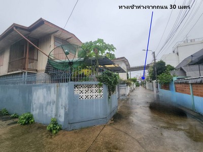 ขายบ้าน 2 ชั้น ( บ้านไม้ ) 36 ตร.วา เหมาะรีโนเวท ซอยจรัลสนิทวงศ์ ขายบ้าน 2 ชั้น ( บ้านไม้ ) 36 ตร.วา เหมาะรีโนเวท ซอยจรัลสนิทวงศ์