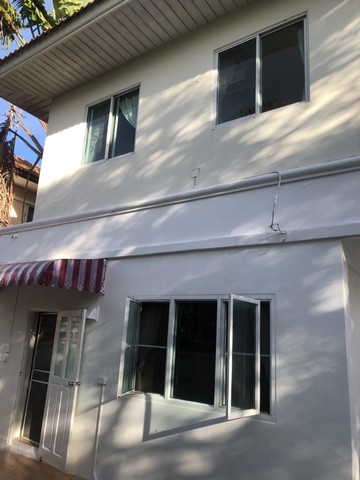 ��Ѿ��������˹�ҽ���������آʺ��   ��.����Թ��� �Ť�͹����� �.