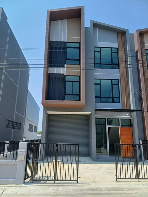 ให้เช่าโกดังสร้างใหม่ พร้อมออฟฟิศ 3 ชั้น 450 ตรม ย่านบางใหญ่ ซอยก ให้เช่าโกดังสร้างใหม่ พร้อมออฟฟิศ 3 ชั้น 450 ตรม ย่านบางใหญ่ ซอยก