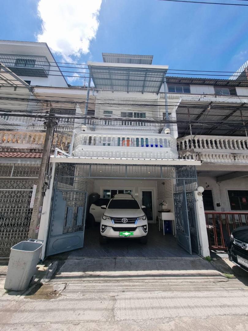 ให้เช่าทาวน์โฮม 4 ชั้น ซ.ยิ้มพัฒนา 1 ตกแต่งโมเดิร์น ใกล้ MRT สุทธ ให้เช่าทาวน์โฮม 4 ชั้น ซ.ยิ้มพัฒนา 1 ตกแต่งโมเดิร์น ใกล้ MRT สุทธ