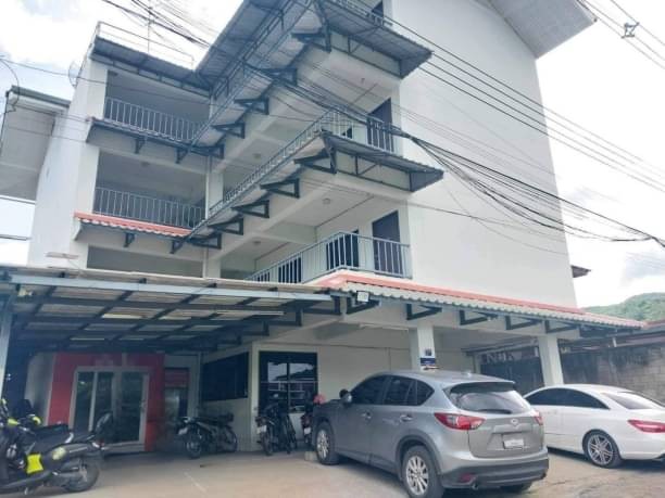 ⫹��෾ ��� 13.5 �. �;ѡ 3 ��� �������áԨ����ͧ�ѡ��ʹ����­