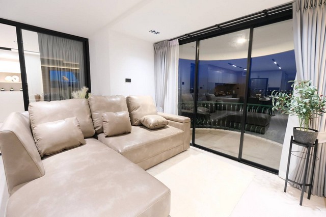 ��¤͹� Modern Luxury Penthouse �����䫴� ��ҫ�� �͹�� �͹��� 
