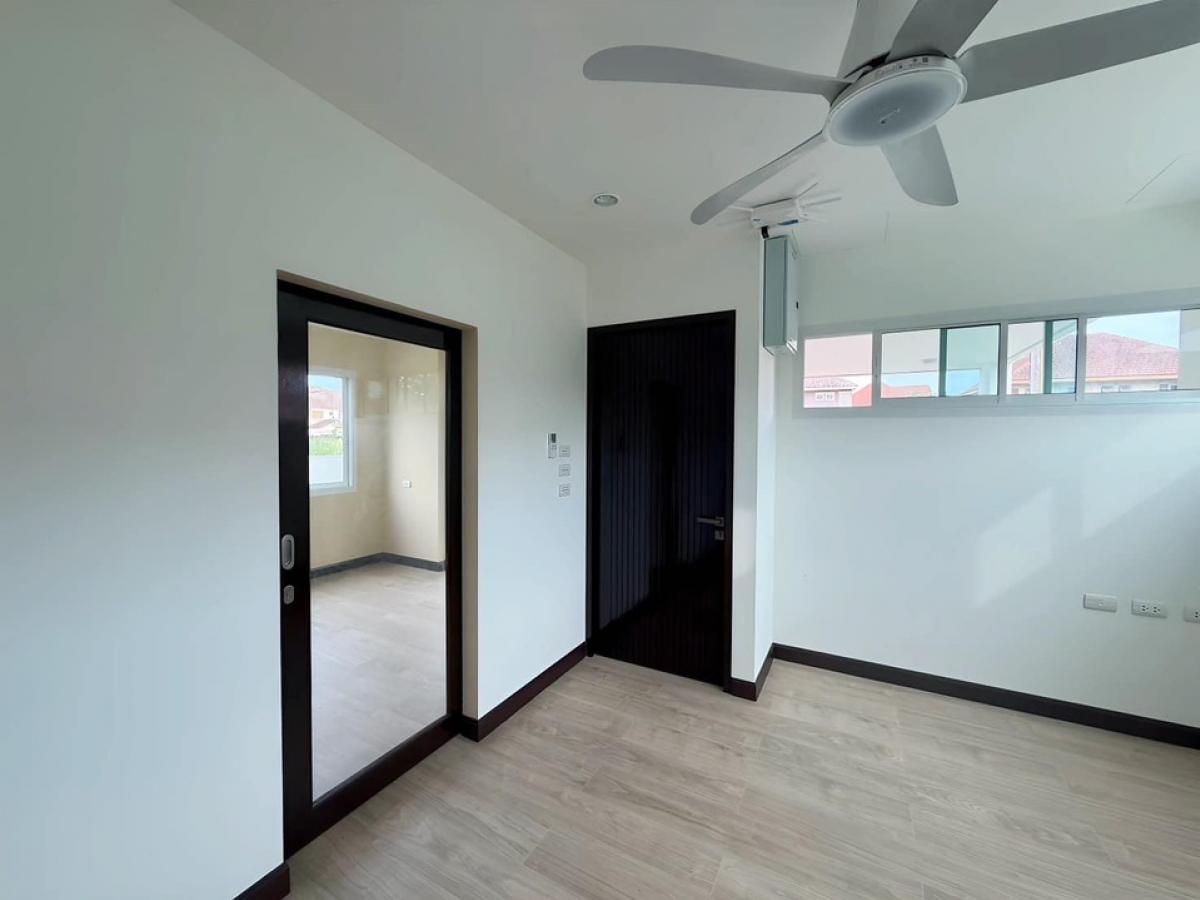 ให้เช่าบ้านเดี่ยว50 วา 4นอน 2 น้ำ1ห้องทำงานถนนเฉลิมพระเกียรติ ให้เช่าบ้านเดี่ยว50 วา 4นอน 2 น้ำ1ห้องทำงานถนนเฉลิมพระเกียรติ