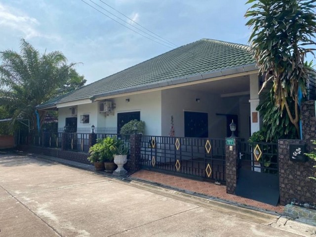 ��´�ǹ! ��ҹ�ç��� ��ʾ�� 4 ����Ũ �ѷ�� ⫹��Ѻ������