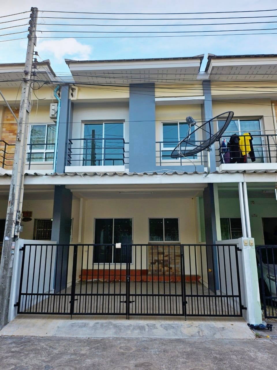 ขายบ้านทาวน์โฮม2ชั้น บ้านสุขประยูรนครชลบุรี ขายบ้านทาวน์โฮม2ชั้น บ้านสุขประยูรนครชลบุรี