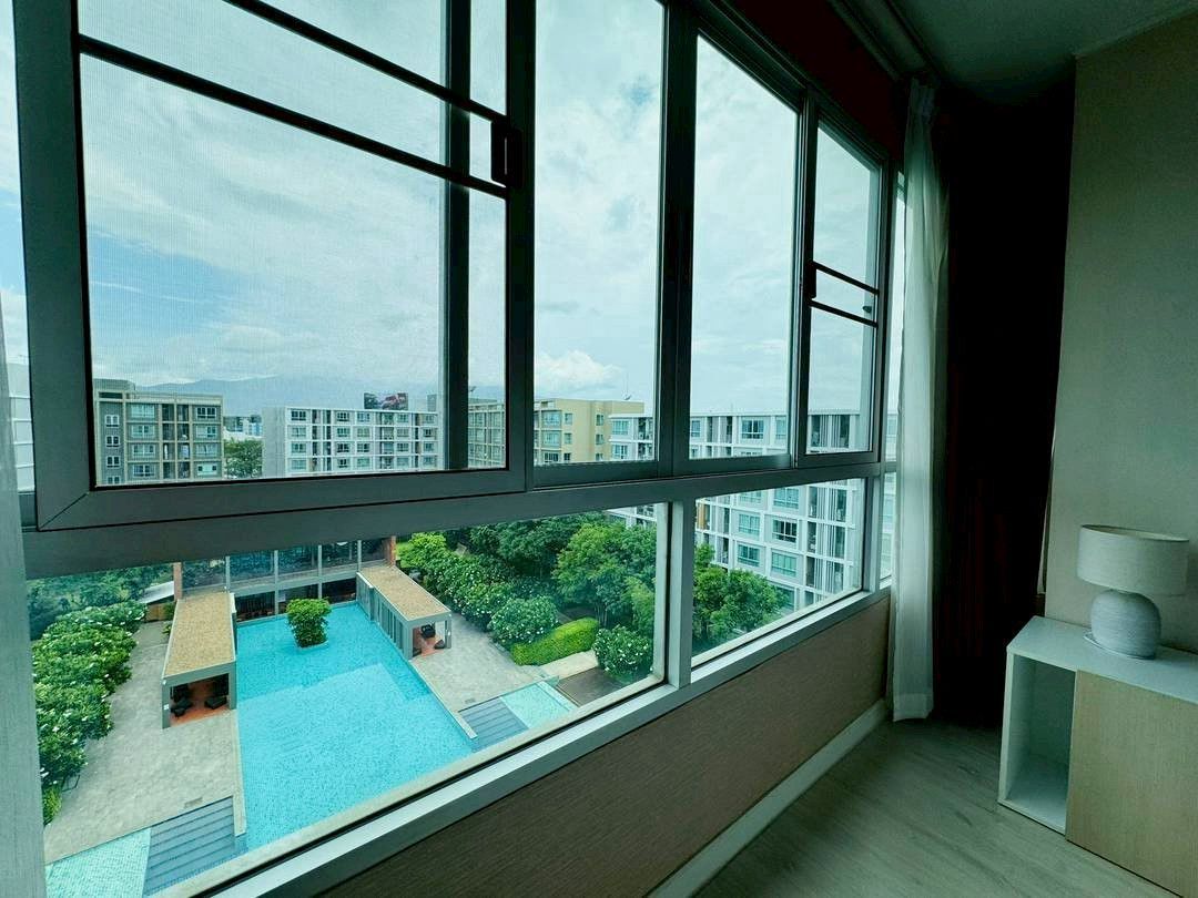 ขายด่วน ลดกระหน่ำ 1 ล้าน เหลือเพียง 3.99 ล้าน D Condo Sign ขายด่วน ลดกระหน่ำ 1 ล้าน เหลือเพียง 3.99 ล้าน D Condo Sign