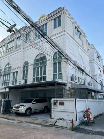 ให้เช่าโฮมออฟฟิต 4 ชั้น หลังมุม เดอะพาร์ค ลาดพร้าว-วังหิน 76 ให้เช่าโฮมออฟฟิต 4 ชั้น หลังมุม เดอะพาร์ค ลาดพร้าว-วังหิน 76