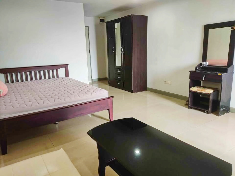 ให้เช่าคอนโด รีเจ้นท์ โฮม ชั้น3 รีเจ้นท์ โฮม1-4 BTS บางจาก 32ตร. ให้เช่าคอนโด รีเจ้นท์ โฮม ชั้น3 รีเจ้นท์ โฮม1-4 BTS บางจาก 32ตร.