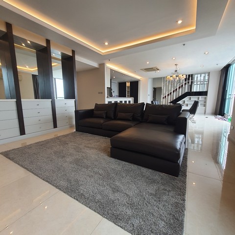 ให้เช่าคอนโด Penthouse Duplex เดอะโฟร์วิงส์ เรสซิเดนซ์ ศรีนครินทร ให้เช่าคอนโด Penthouse Duplex เดอะโฟร์วิงส์ เรสซิเดนซ์ ศรีนครินทร