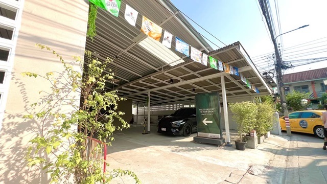 �ѡ�֡�� ��ѧ��� 13 �͹ ��.�ҹҪҵ��������� 5.5 ��.��ºʧ� 