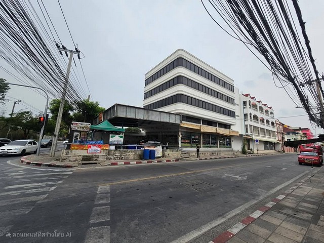 ให้เช่าอาคาร 4 ชั้น 800 ตรม. ติดถนน ติด Big C ตรงข้ามสวนหลวง ร.9 ให้เช่าอาคาร 4 ชั้น 800 ตรม. ติดถนน ติด Big C ตรงข้ามสวนหลวง ร.9