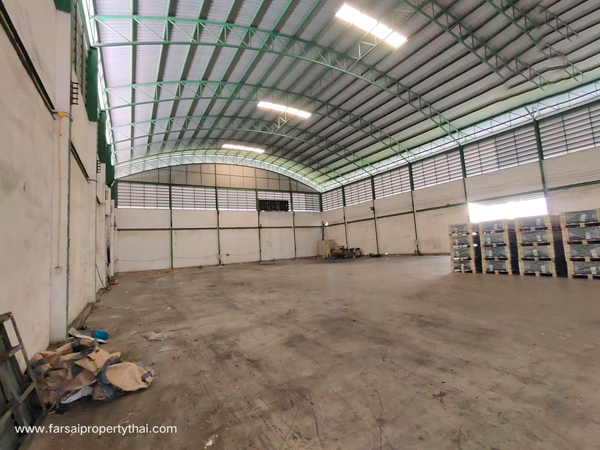 ให้เช่าอาคารโรงงาน 6ไร่ 4,550 ตร.ม บ้าน 2ชั้น 1,065 KVA ถนนพระรา ให้เช่าอาคารโรงงาน 6ไร่ 4,550 ตร.ม บ้าน 2ชั้น 1,065 KVA ถนนพระรา