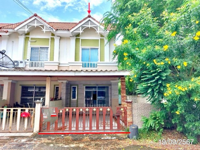 ขายทาวน์เฮ้าส์ 2 ชั้นหมู่บ้าน วนัญญา ต.หนองกะขะ อ.พานทองจ.ชลบุรี ขายทาวน์เฮ้าส์ 2 ชั้นหมู่บ้าน วนัญญา ต.หนองกะขะ อ.พานทองจ.ชลบุรี