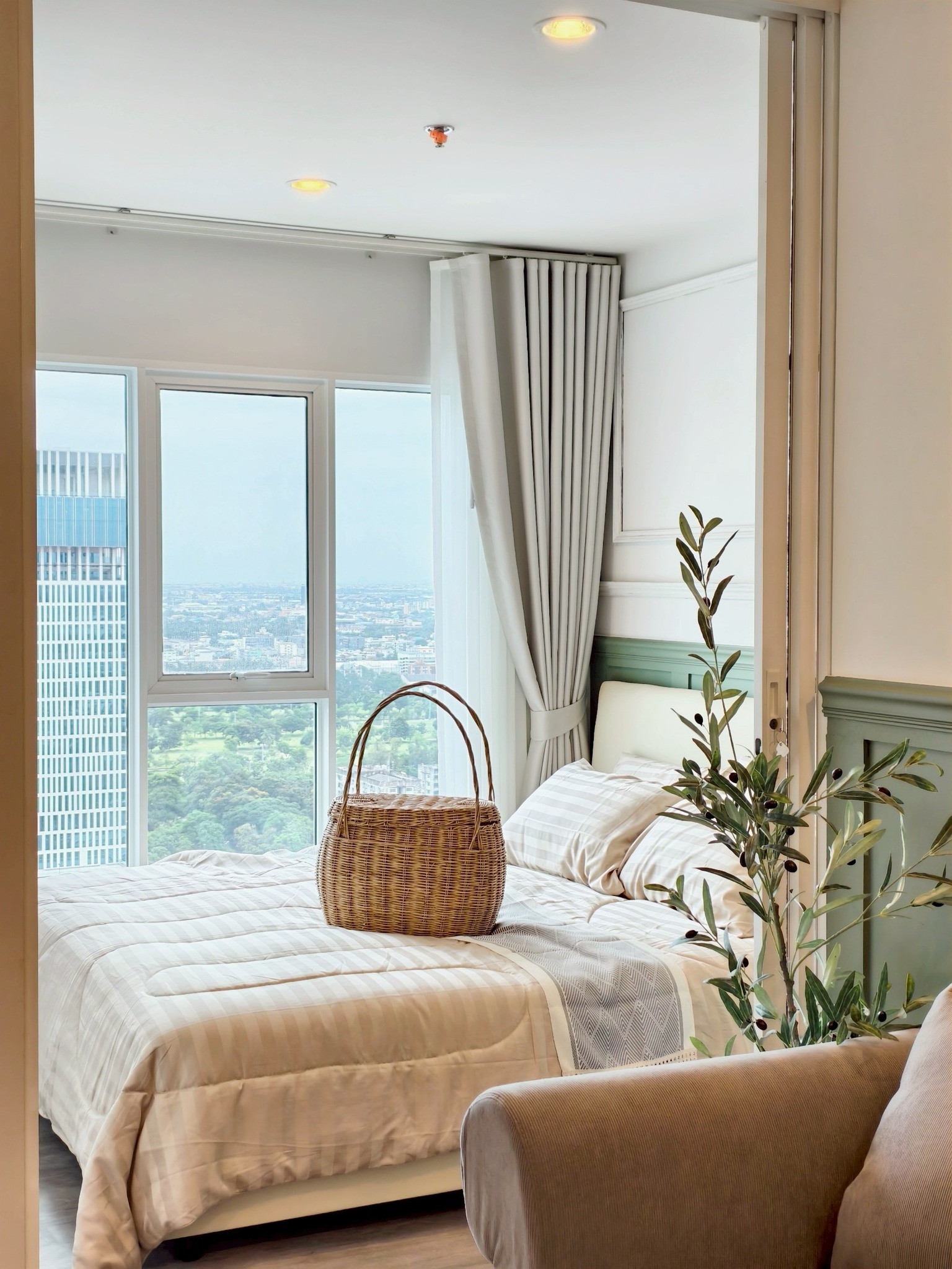 Regent Home Bangna Spacious