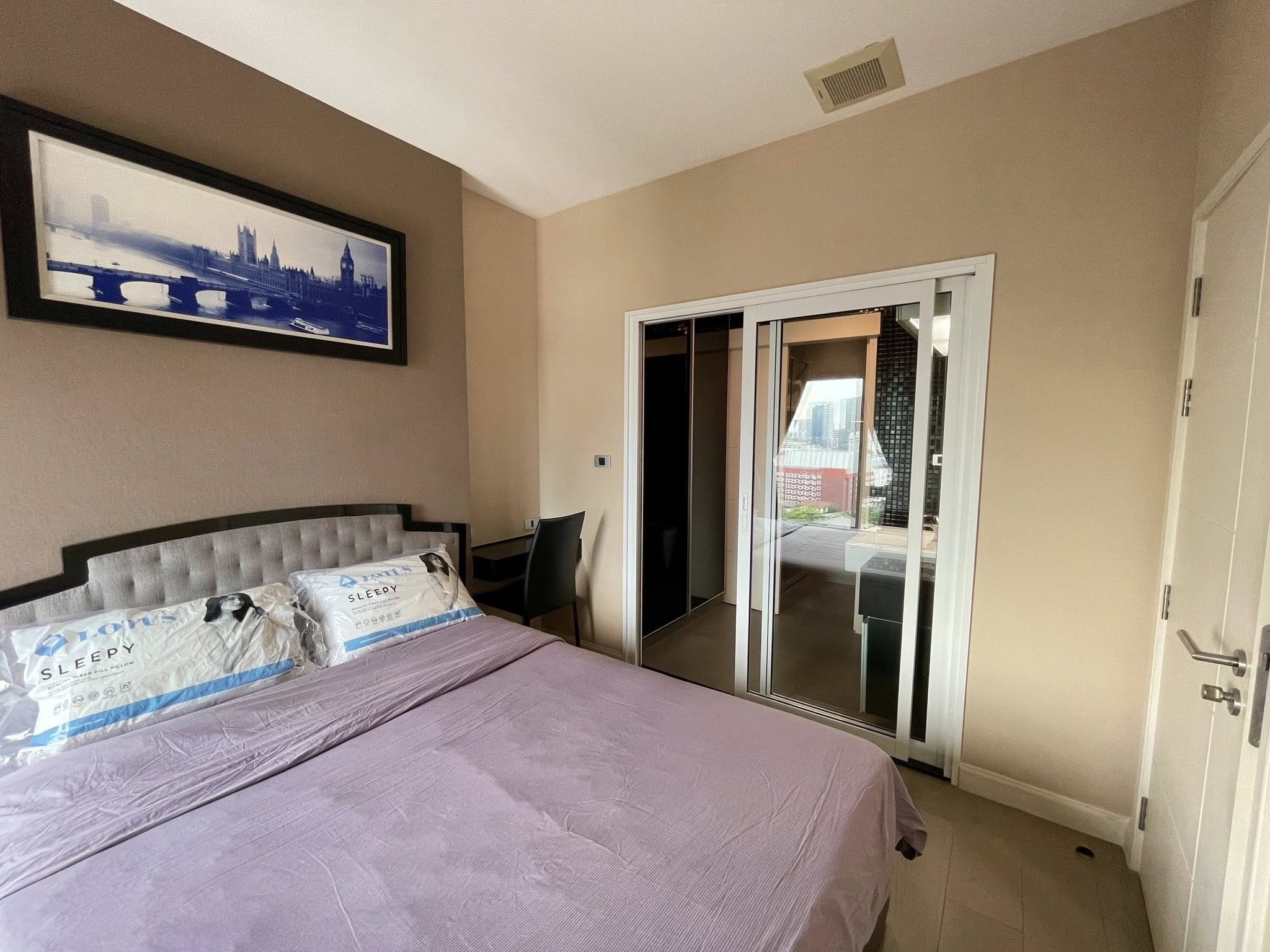 The Crest 34 safe nice