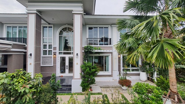ขายบ้านหรู 2 ชั้น ม. Q House Avenue พระราม5 ตกแต่งหรู ขายบ้านหรู 2 ชั้น ม. Q House Avenue พระราม5 ตกแต่งหรู